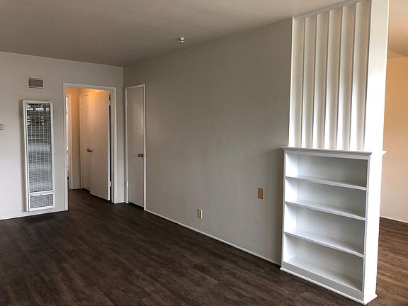 3rd image of 2987 Luna Dr