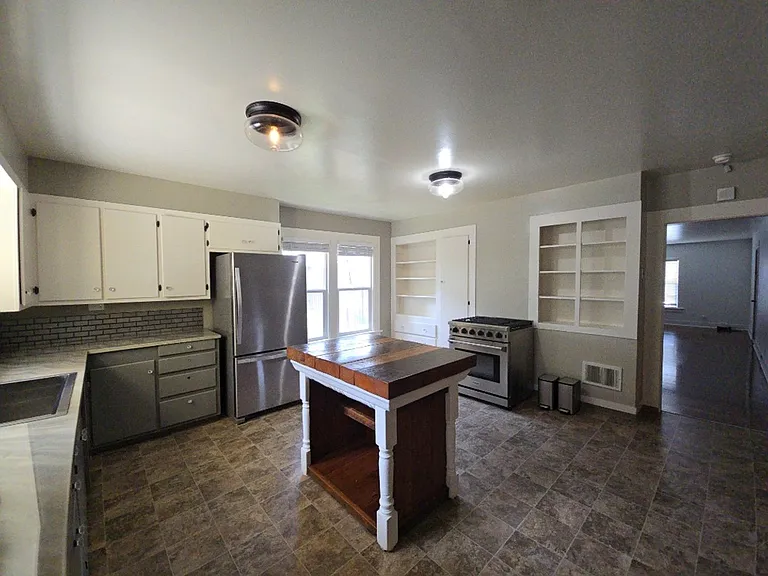 526 B St — Photo 31