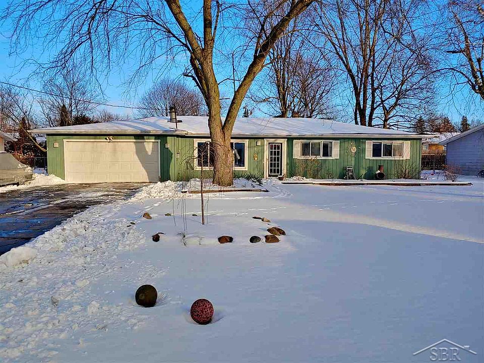 1st image of 2620 Valley Dr