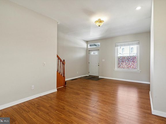 4th image of 5236 Larchwood Ave