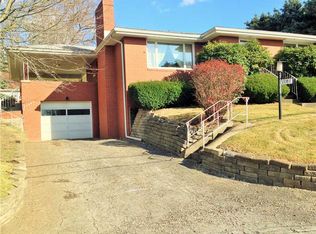 1101 Roosevelt St, Conway, PA 15027