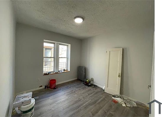 5th image of 961 E 223rd St #2R