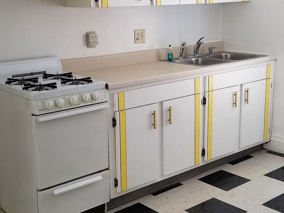 1st image of 743 Hazel St #1
