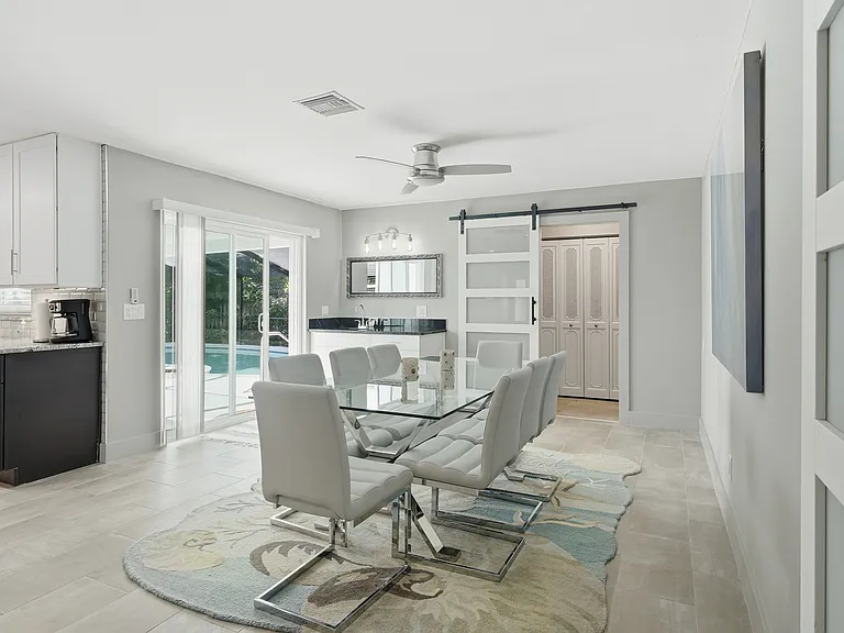 1555 Wyn Cove Dr — Photo 12