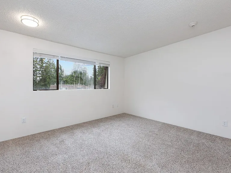 4432 176th St SW — Photo 7