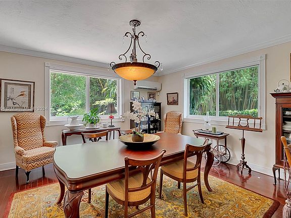 5th image of 15820 SW 85th Ave