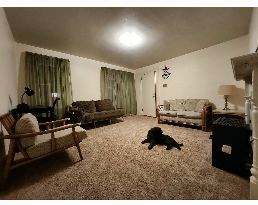 2nd floor Living room or 2nd bedroom
