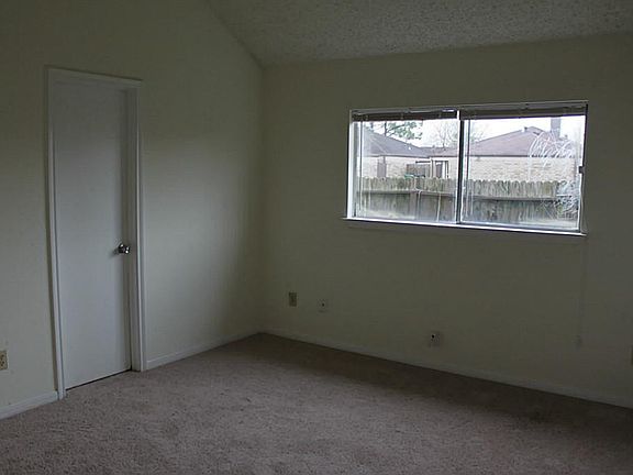 Master Bed Room
