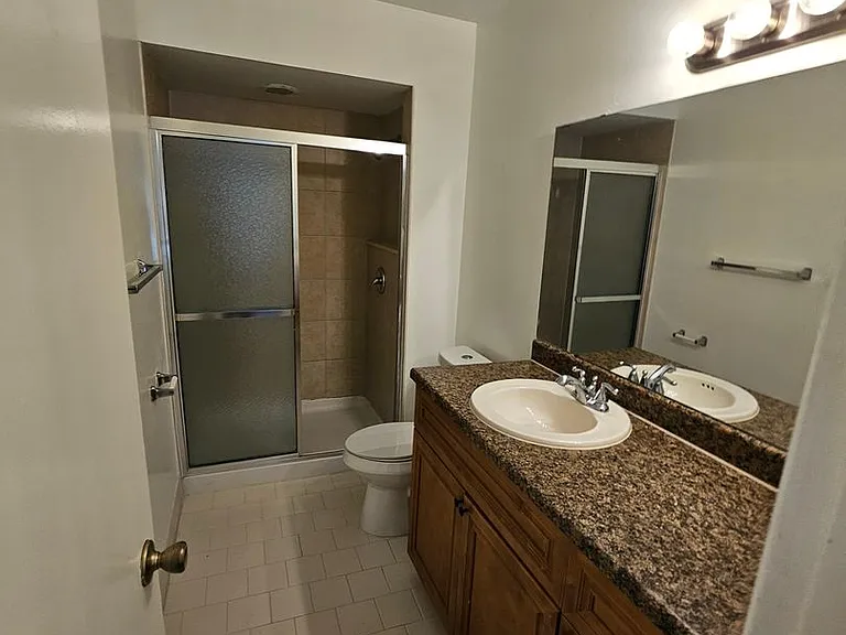 105 Keith Ct — Photo 8