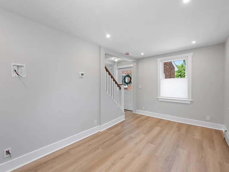 31 Saratoga Way — Photo 21