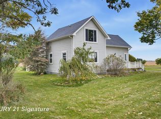 19422 Stuart Rd, Chesaning, MI 48616