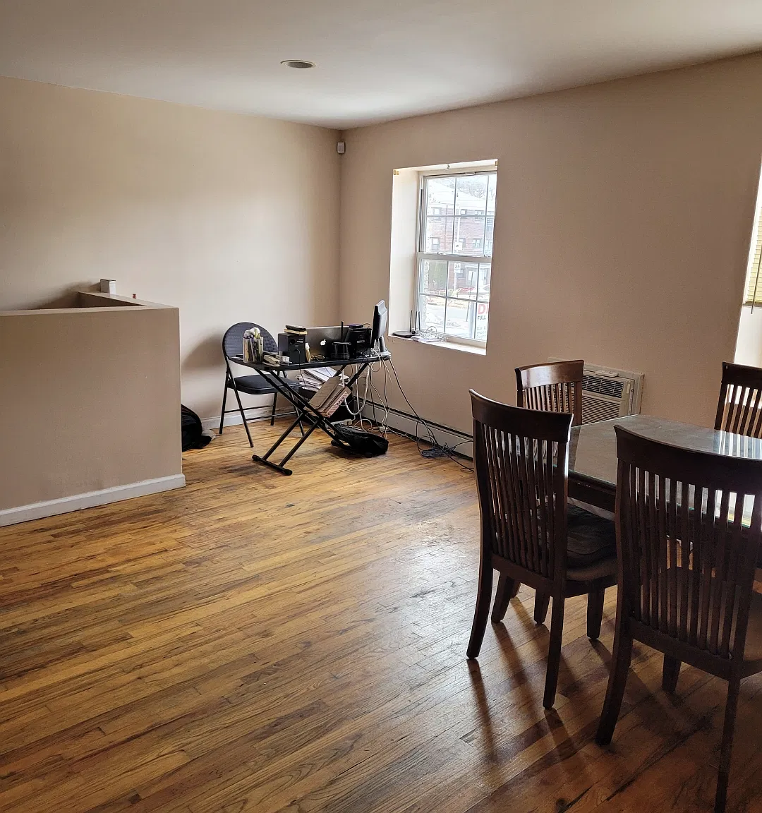 2 bed, 1100 sqft, $2,600 — Photo 3