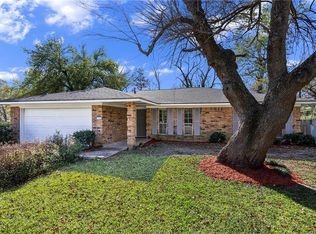 2100 Sharon Dr, Bryan, TX 77802