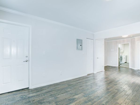 257 Newcomb St SE #3