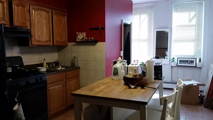 Rented by New York Realty Minimax Inc | media 6