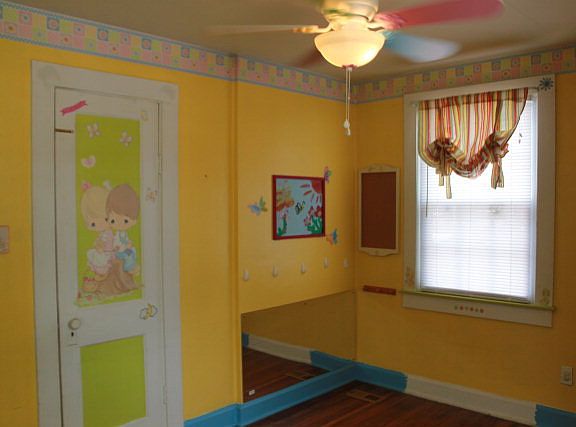 3rd image of 409 E 25th St