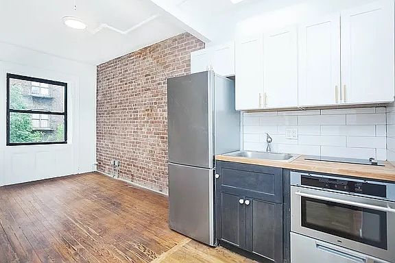 2nd image of 550 W 149th St #4R