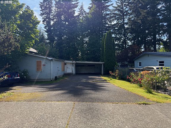 3rd image of 3465 SE 153rd Ave