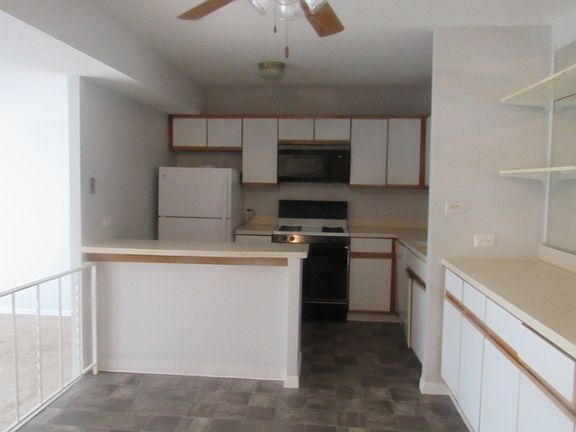 4th image of 230 E Ontario St APT 1306