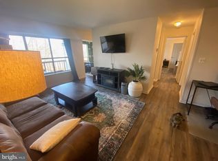 9564 Cannoneer Ct APT 303, Manassas, VA 20110