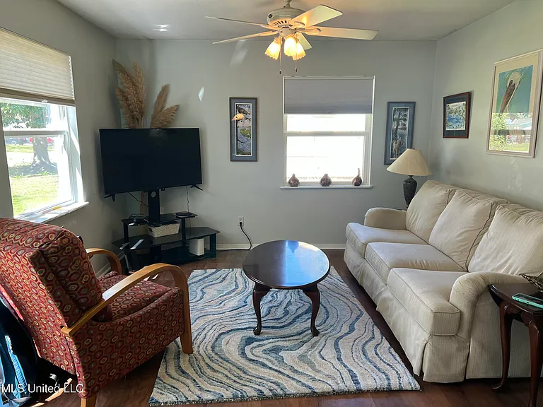 2 Fleetwood Pl — Photo 6