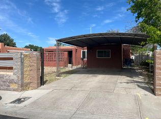 422 Chama St NE, Albuquerque, NM 87108