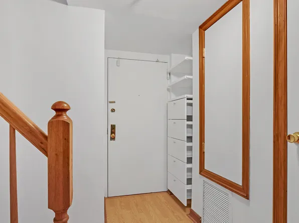 375 Lincoln Place image 7 of 16