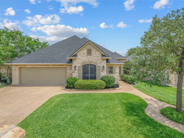 3914 Park Meadow Ln, Bryan, TX 77802