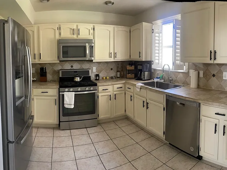 12573 Sun Trail Dr — Photo 3