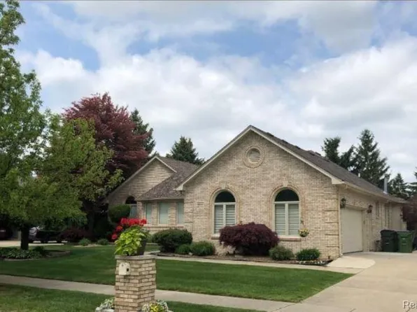 48428 Estera Dr, Shelby Township, MI 48315
