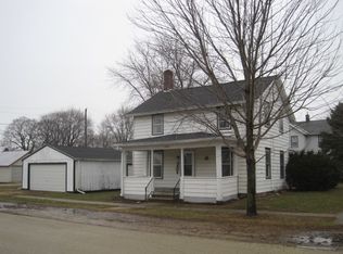 103 N Walnut St, Franklin Grove, IL 61031