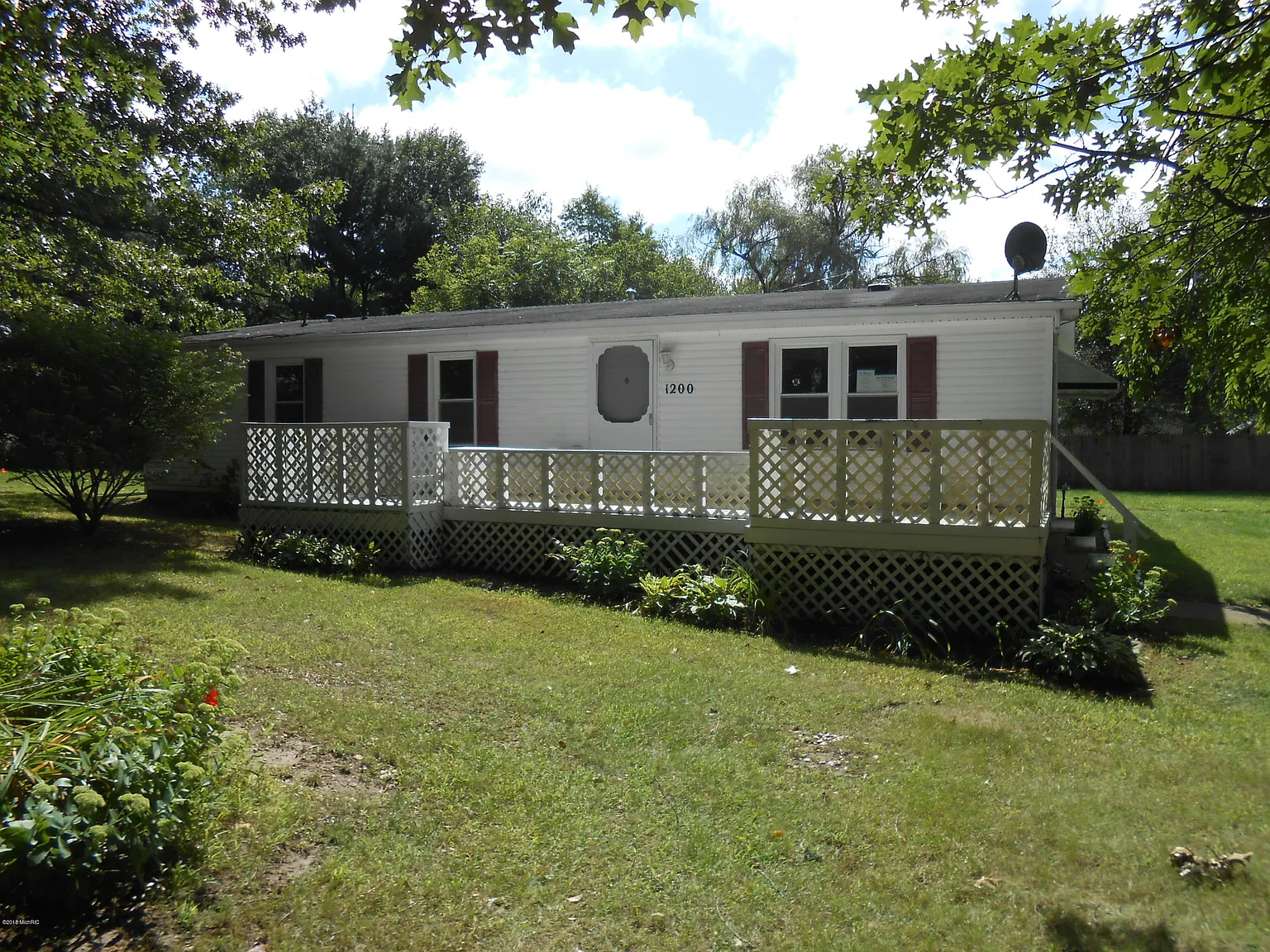 1200 E Hickory Rd photo 1