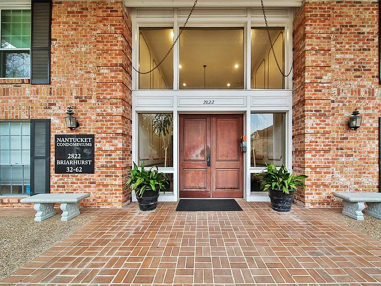 2822 Briarhurst Dr #45 — Photo 8