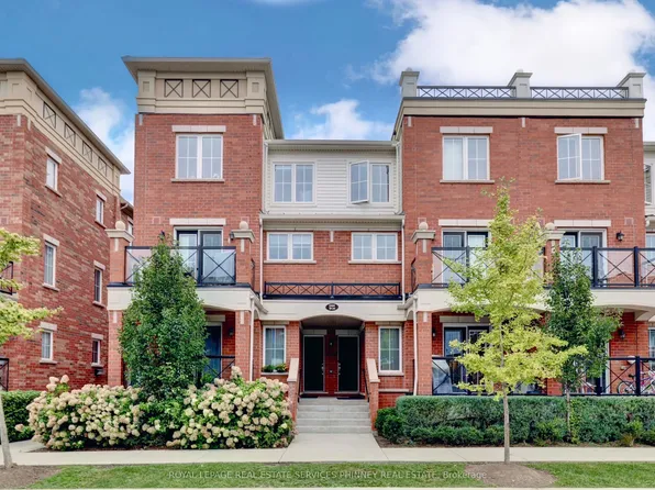 2504 Post Rd #19, Oakville, ON L6H 0K1