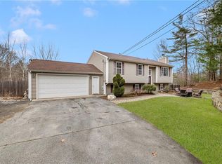 175 Hope Furnace Rd, Scituate, RI 02831