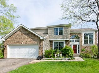 14 Elizabeth Ct, Lake In The Hills, IL 60156