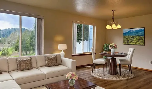 450 Maylea Pl Photo 1