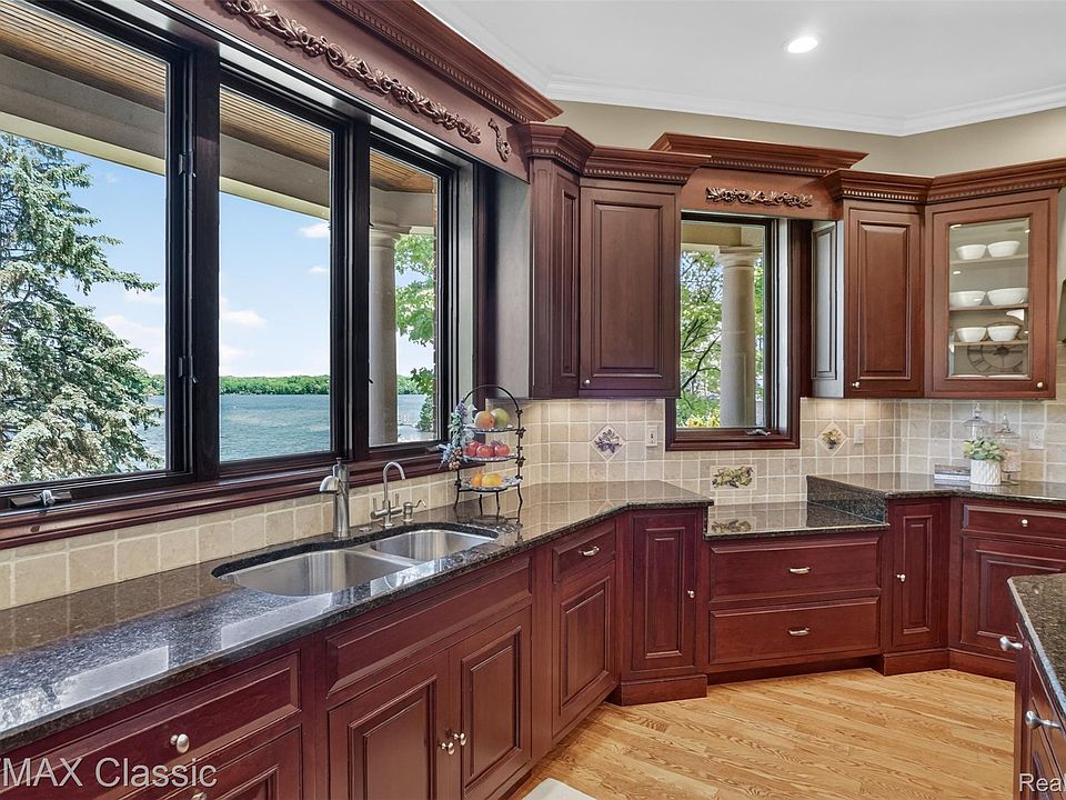 2360 Private Dr, photo 17