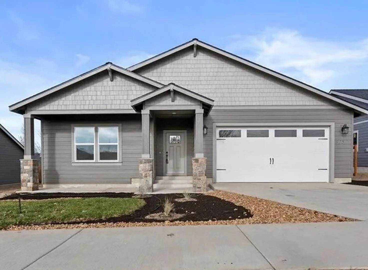 Gorgeous Modern Living In Nw Redmond!! — Photo 1