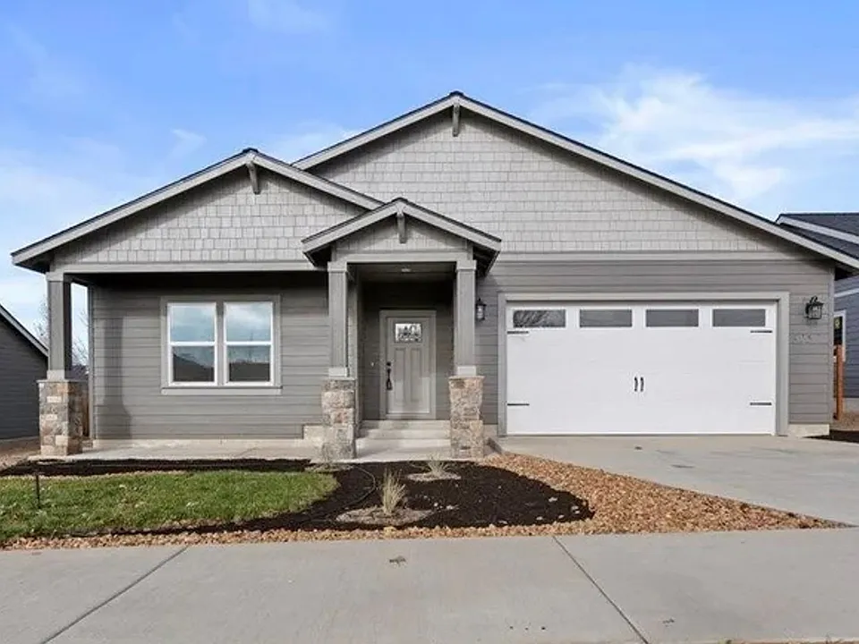3257 NW Cedar Ave