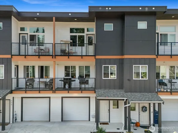 222 Raybird Avenue, Granite Falls, WA 98252