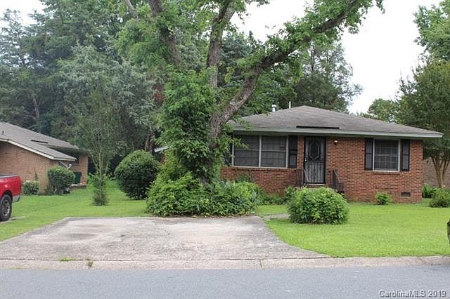 2nd image of 4914 Malibu Dr