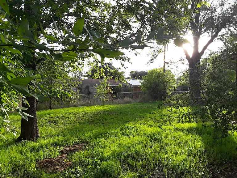5130 Village Grn #A — Photo 2