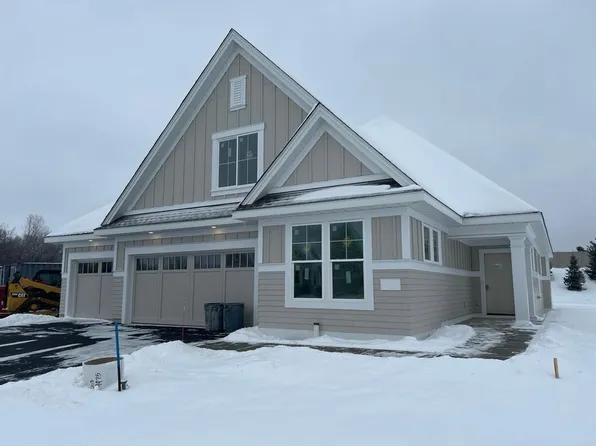 6382 Lakeside Dr, Chaska, MN 55318