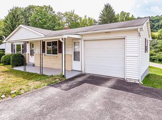 660 Joffre Bulger Rd, Bulger, PA 15019