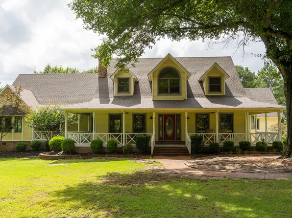 750 Molly Ln, Newark, AR 72562