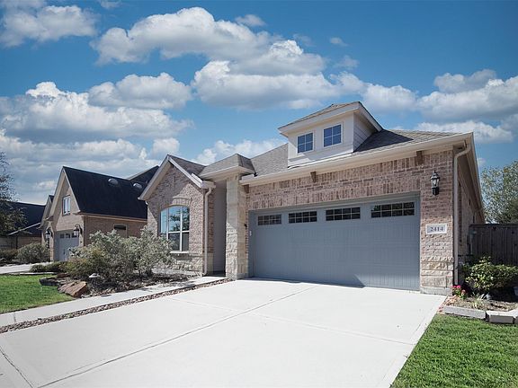 2nd image of 2414 Sandhill Crest Ln
