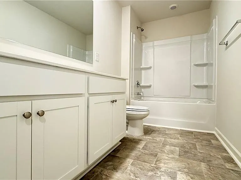 841 Highgrove Way — Photo 34