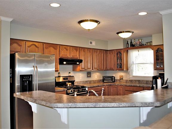 5th image of 108 Ashley Dr