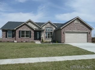 920 Stone Briar Dr, O Fallon, IL 62269